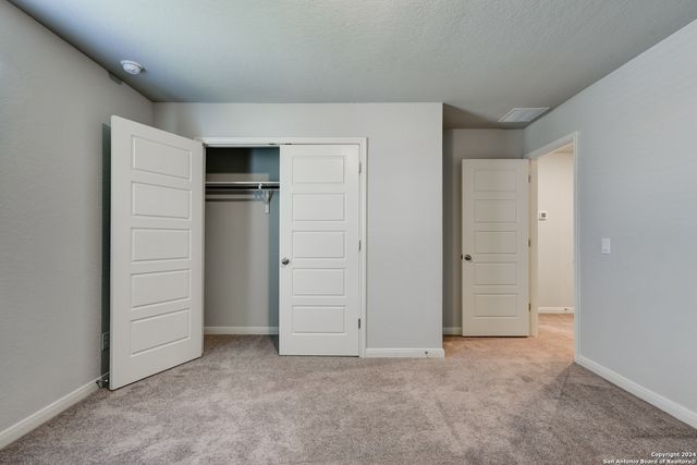 1945 EDELWEISS, New Braunfels, TX 78130