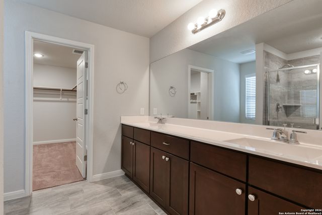 1945 EDELWEISS, New Braunfels, TX 78130