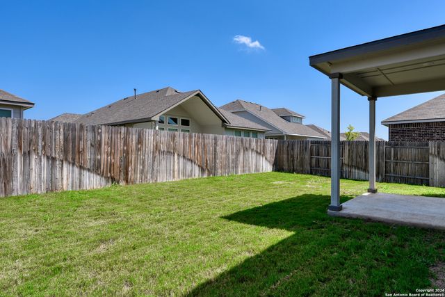 1945 EDELWEISS, New Braunfels, TX 78130