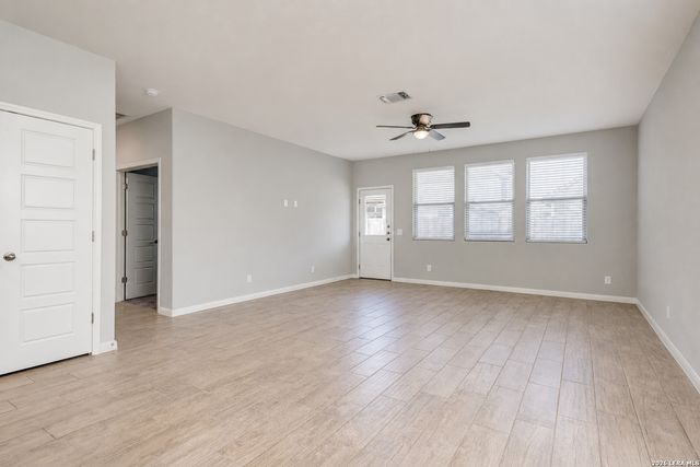1945 EDELWEISS, New Braunfels, TX 78130