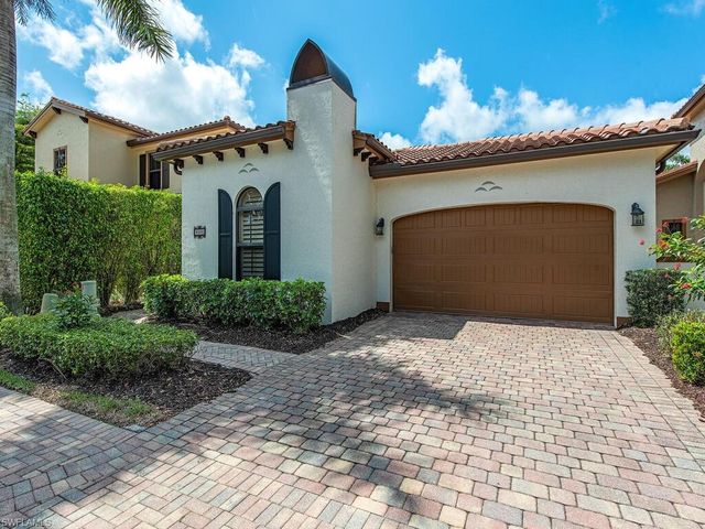 8000 Cordoba PL, Naples, FL 34113