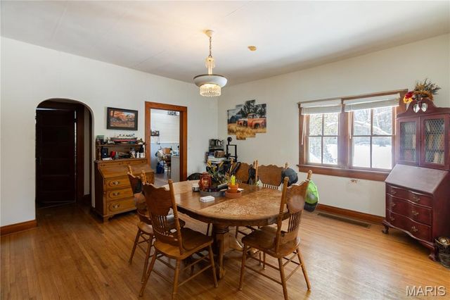 659 E Pine Street, Bourbon, MO 65441