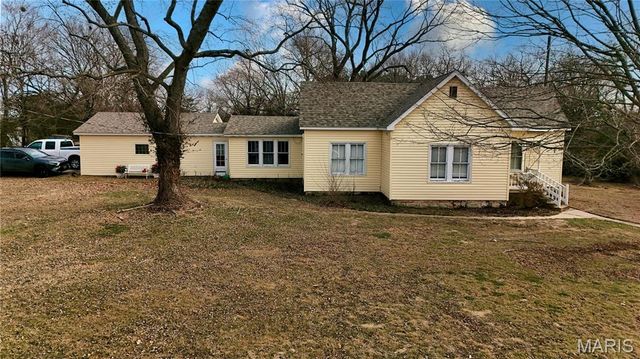 659 E Pine Street, Bourbon, MO 65441