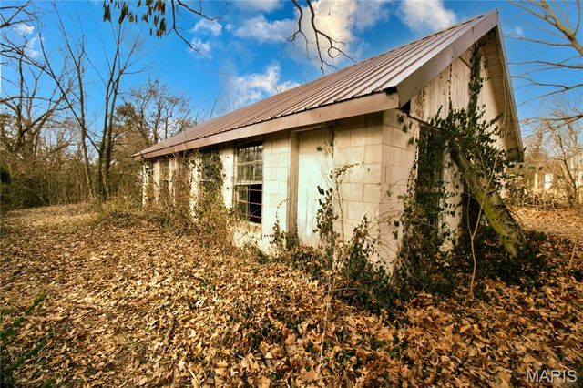 659 E Pine Street, Bourbon, MO 65441