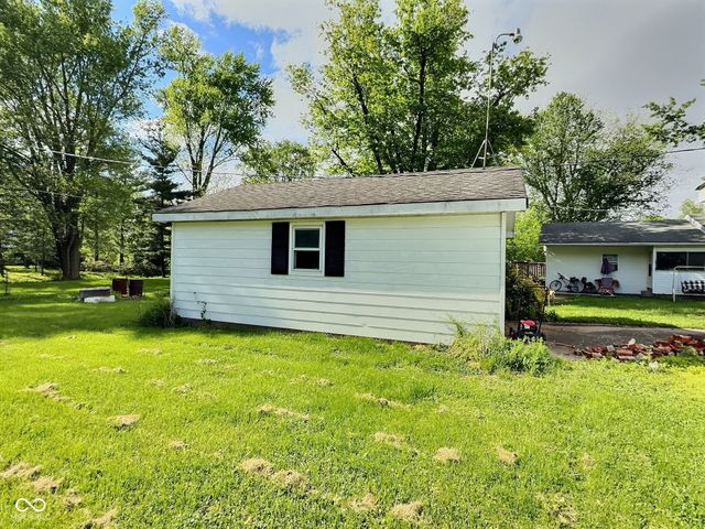 4986 Adkins Street, Columbus, IN 47201