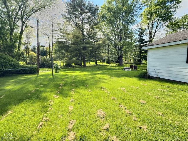 4986 Adkins Street, Columbus, IN 47201