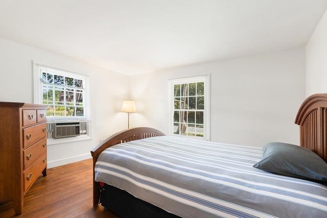 34 Heather St, Beverly, MA 01915