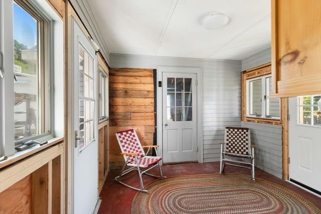 34 Heather St, Beverly, MA 01915