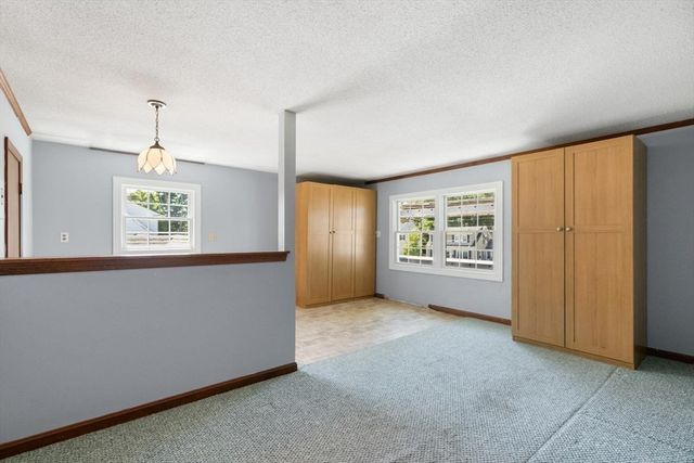 34 Heather St, Beverly, MA 01915