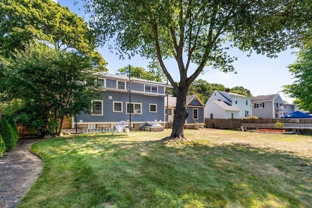 34 Heather St, Beverly, MA 01915
