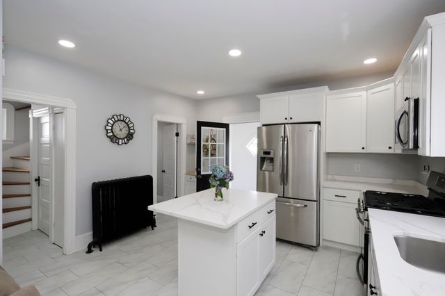 173 Central Ave, New Bedford, MA 02745