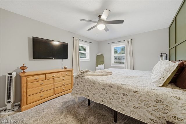 8008 Garnet Avenue NE, Canton, OH 44721
