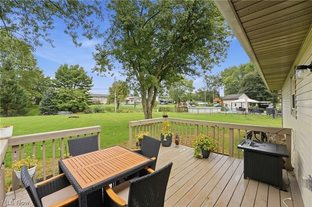 8008 Garnet Avenue NE, Canton, OH 44721