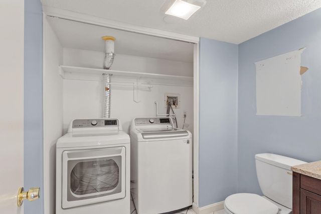 43 Meadow Pond Dr A, Leominster, MA 01453
