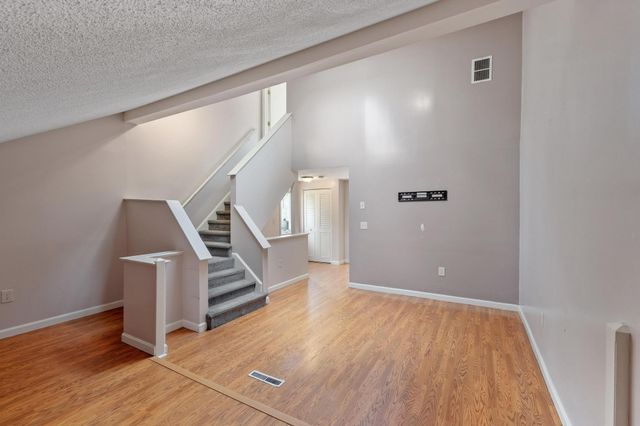43 Meadow Pond Dr A, Leominster, MA 01453