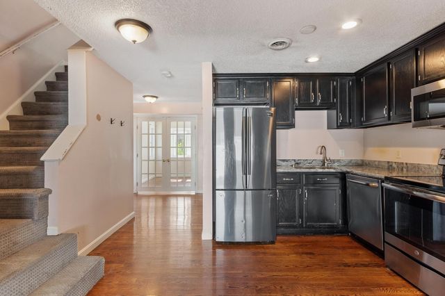 43 Meadow Pond Dr A, Leominster, MA 01453