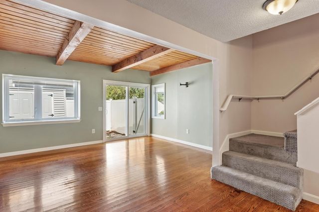 43 Meadow Pond Dr A, Leominster, MA 01453