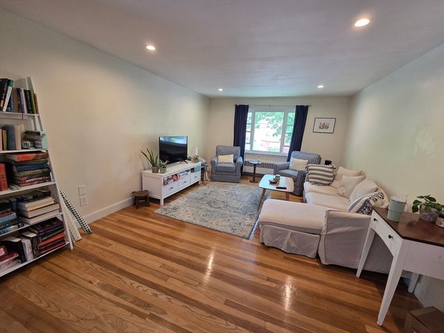 12-14 Louise Road 14, Brookline, MA 02467