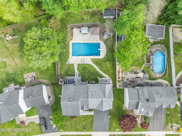 65 Sherrybrooke Drive, Howell, NJ 07731