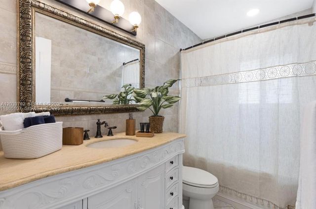 2580 SE 2nd Court, Pompano Beach, FL 33062