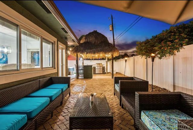 2580 SE 2nd Court, Pompano Beach, FL 33062