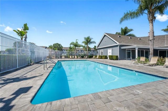 115 Morristown, Costa Mesa, CA 92626