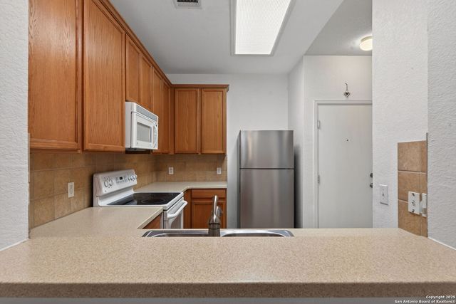 2642 Grayson Way, San Antonio, TX 78232