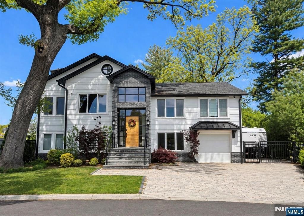 157 Atkins Terrace, East Rutherford, NJ 07073