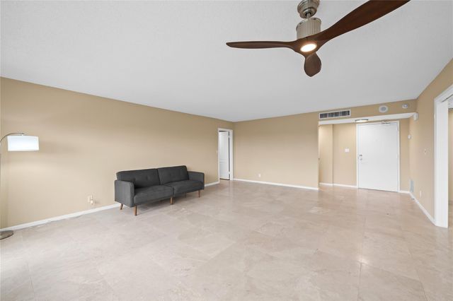 3900 GALT OCEAN Drive 309, Fort Lauderdale, FL 33308