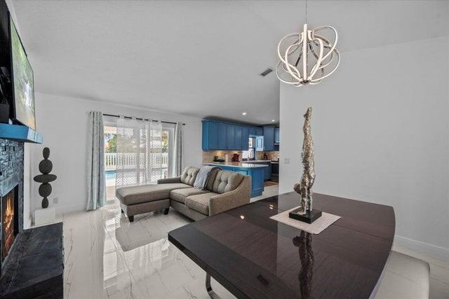 13950 BARBERRY Court, Wellington, FL 33414