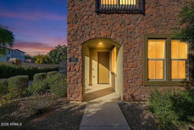 1815 E FRYE Road 102, Gilbert, AZ 85295