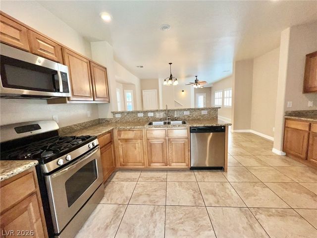 5014 Tunnel Falls Drive, Las Vegas, NV 89141