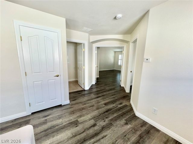 5014 Tunnel Falls Drive, Las Vegas, NV 89141
