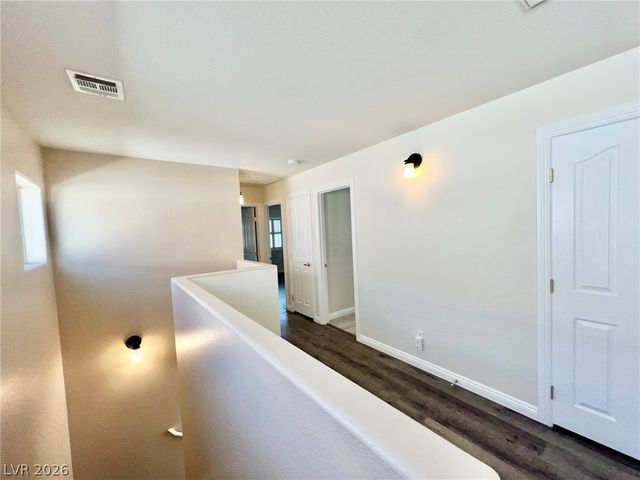5014 Tunnel Falls Drive, Las Vegas, NV 89141