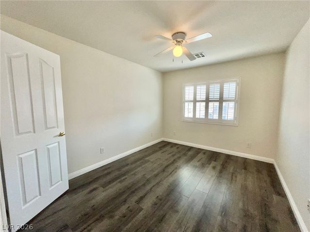 5014 Tunnel Falls Drive, Las Vegas, NV 89141