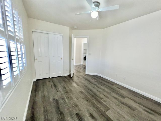 5014 Tunnel Falls Drive, Las Vegas, NV 89141