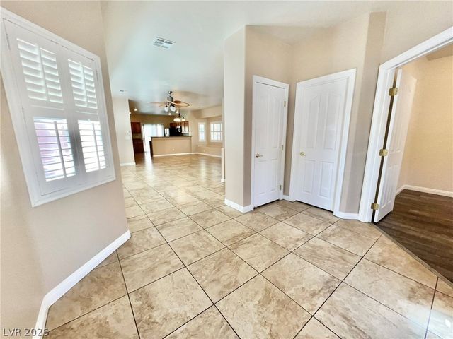 5014 Tunnel Falls Drive, Las Vegas, NV 89141