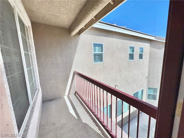 5014 Tunnel Falls Drive, Las Vegas, NV 89141