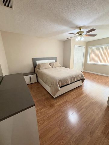 4236 BALINGTON DRIVE, Valrico, FL 33596