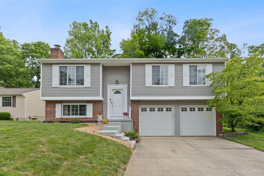 3700 Wood Trail Drive, Mason, OH 45040