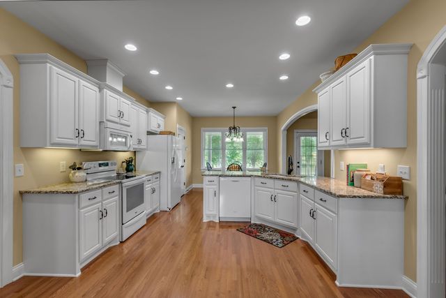128 Mann Rd, Lebanon, TN 37087