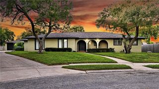 333 Baycliff Dr, Corpus Christi, TX 78412