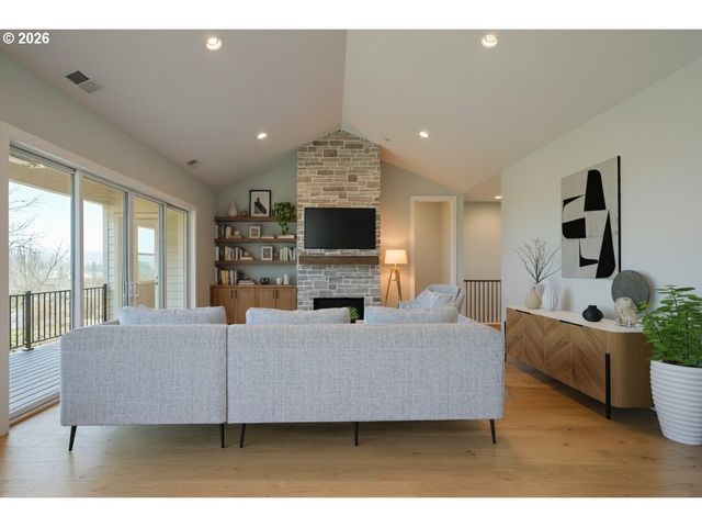 12837 Sunny Ter, Tigard, OR 97223