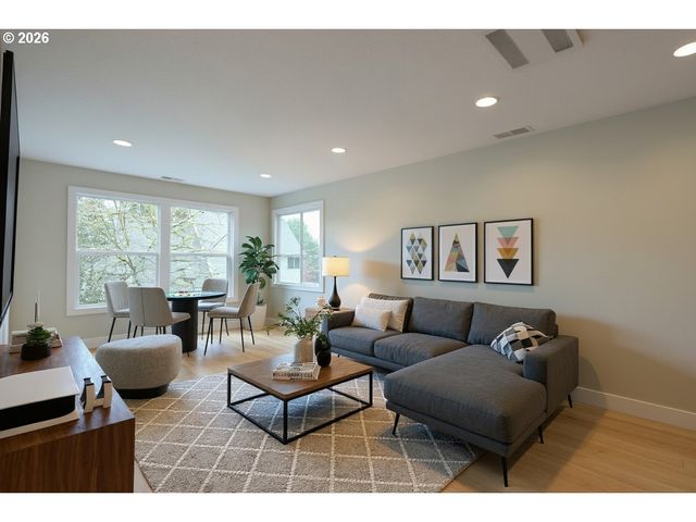 12837 Sunny Ter, Tigard, OR 97223