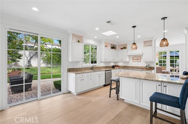 1 Rue Fontainbleau, Newport Beach, CA 92660