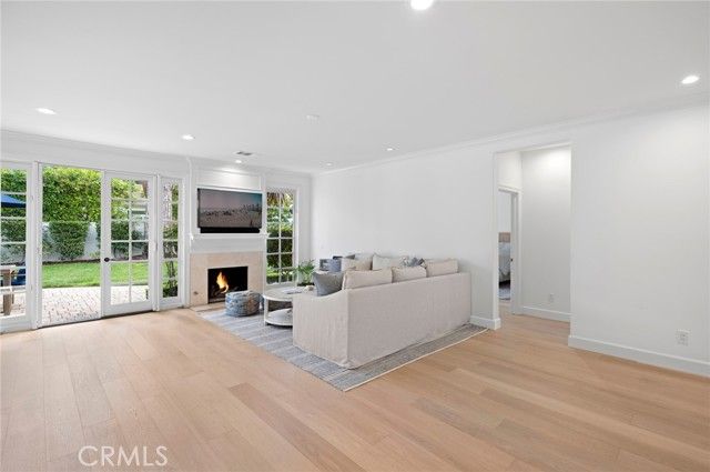 1 Rue Fontainbleau, Newport Beach, CA 92660