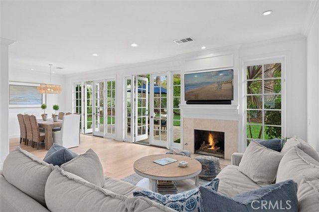 1 Rue Fontainbleau, Newport Beach, CA 92660