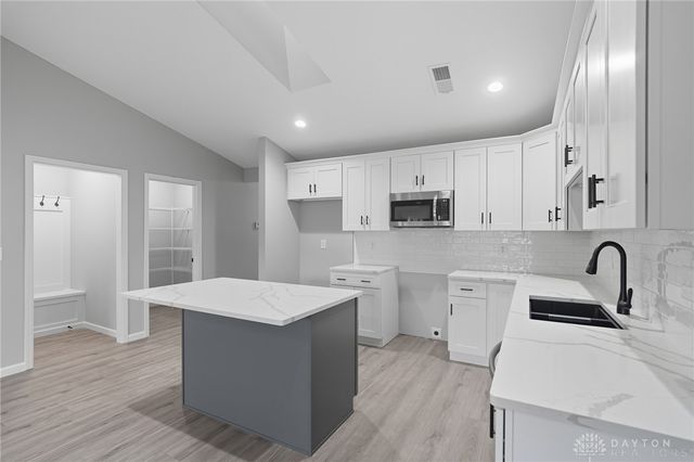 25 Timber Creek Drive, Carlisle, OH 45005