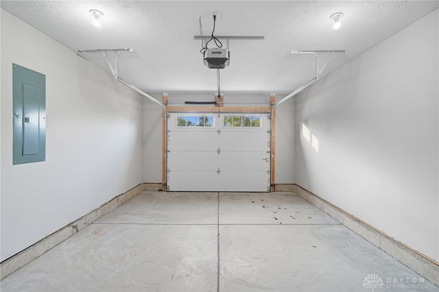 25 Timber Creek Drive, Carlisle, OH 45005