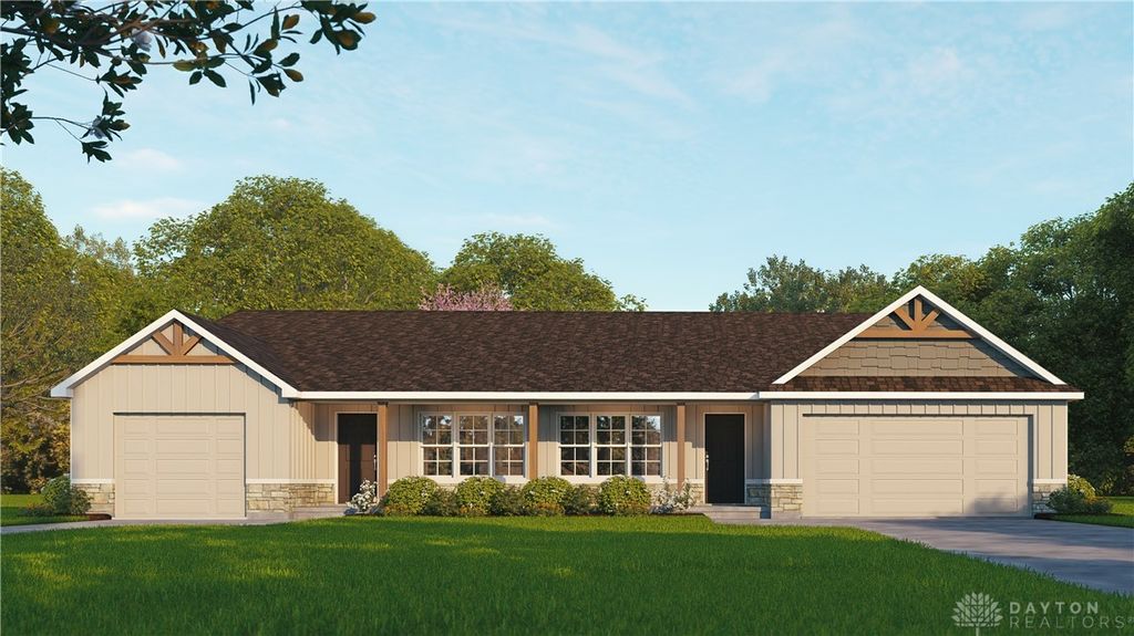 25 Timber Creek Drive, Carlisle, OH 45005